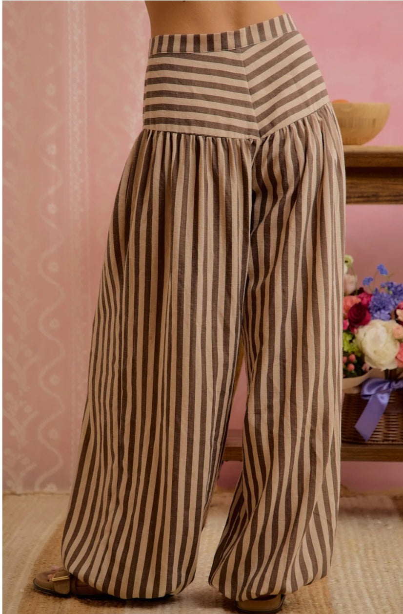 Bibi STRIPED WOVEN SHIRRED BALLOON PANTS
