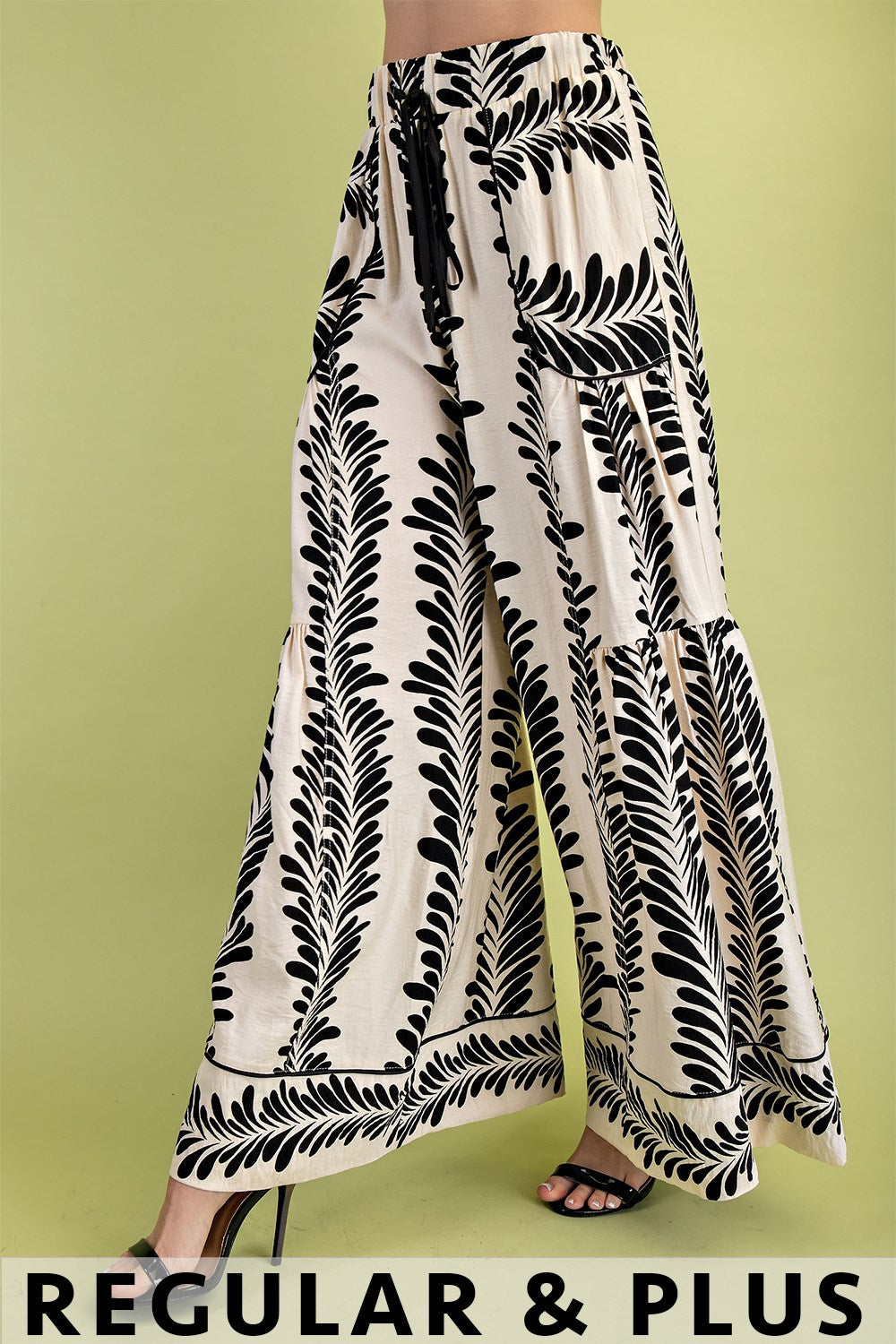 Voluminous Printed Pants