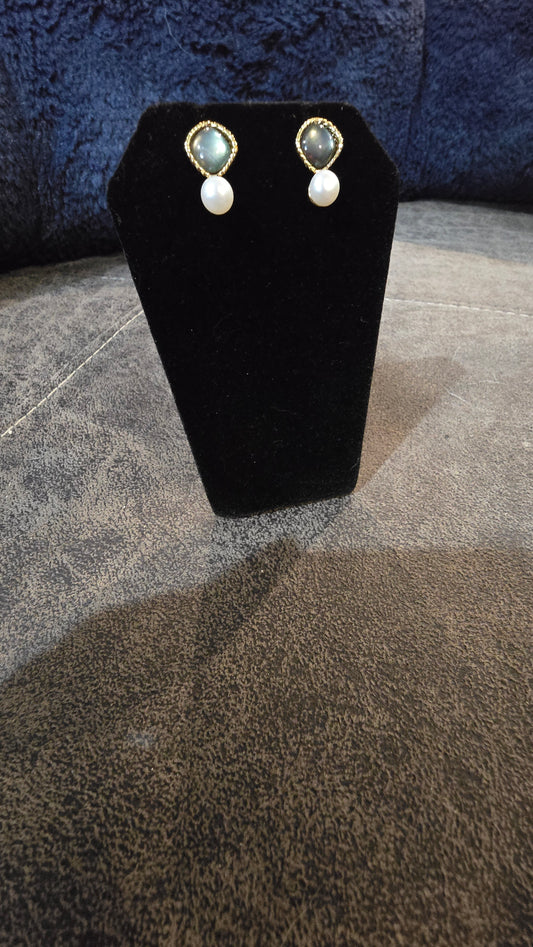 Freshwater Cultured pearl drop earrings in sterling silver