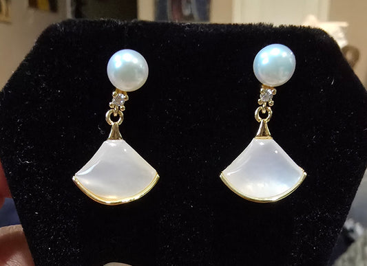 Freshwater Cultured pearl drop fan earrings in sterling silver with Mother of Pearl