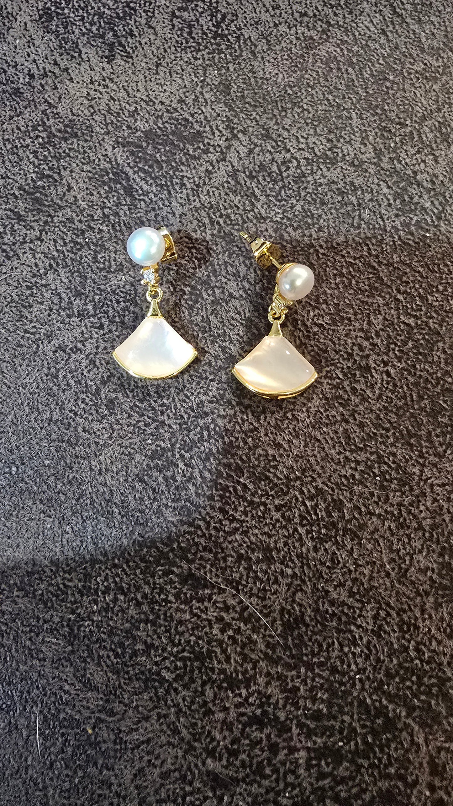Freshwater Cultured pearl drop fan earrings in sterling silver with Mother of Pearl
