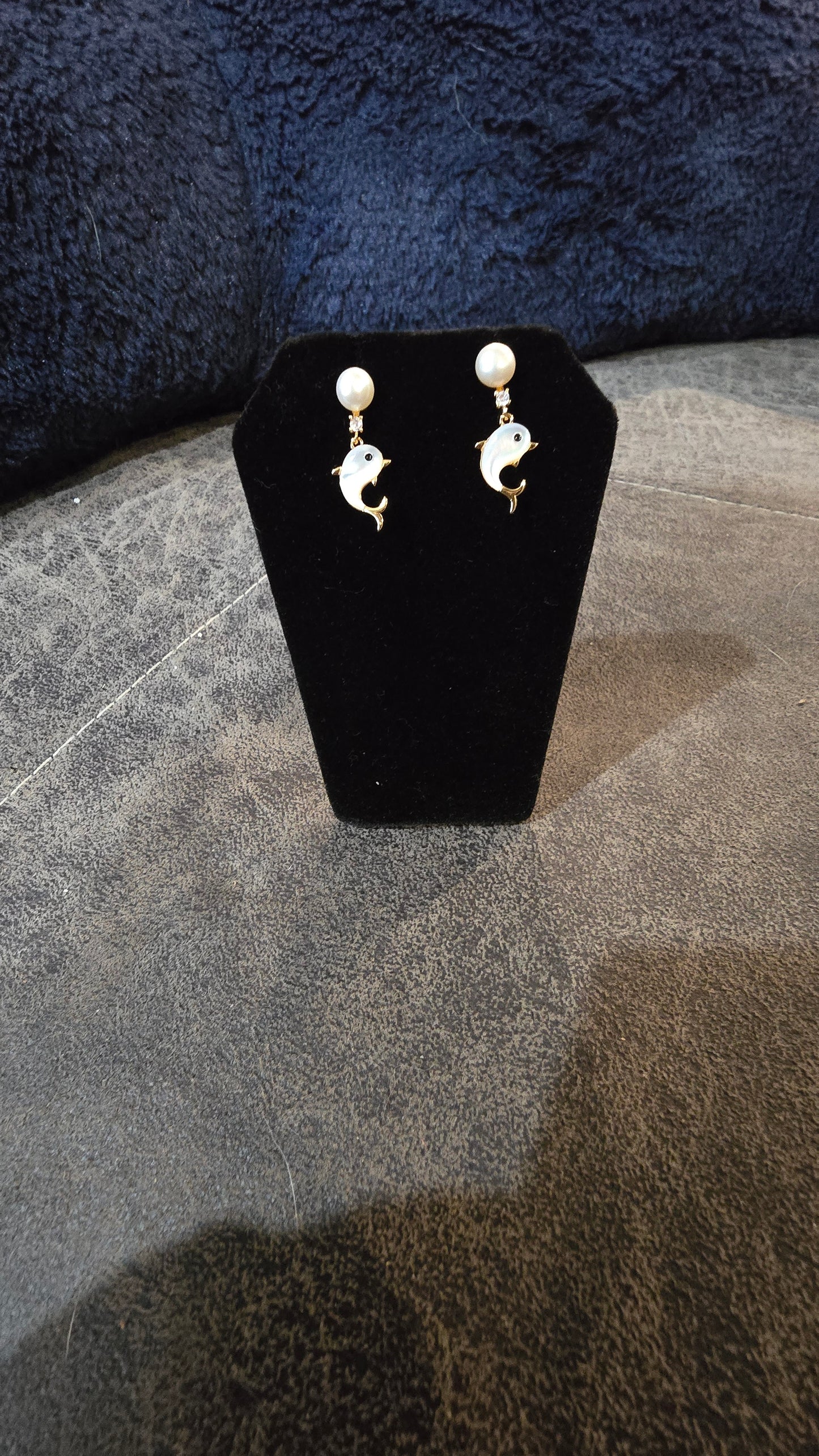 Freshwater Cultured pearl Dolphin earrings in sterling silver with Mother of Pearl