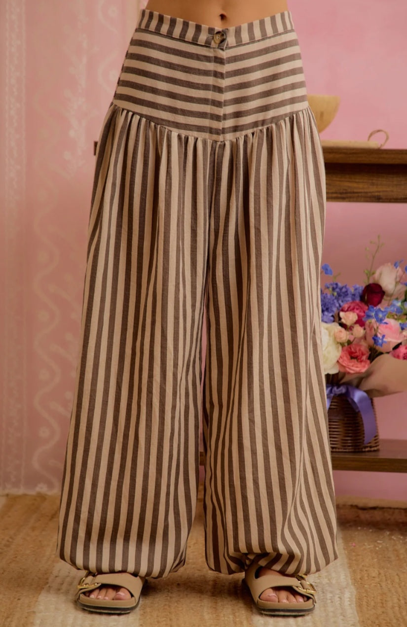 Bibi STRIPED WOVEN SHIRRED BALLOON PANTS
