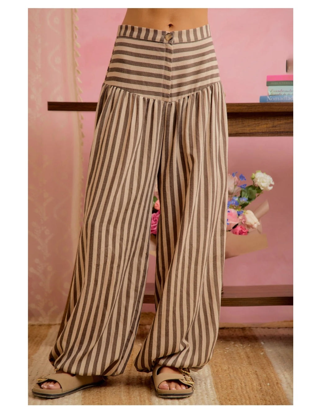 Bibi STRIPED WOVEN SHIRRED BALLOON PANTS