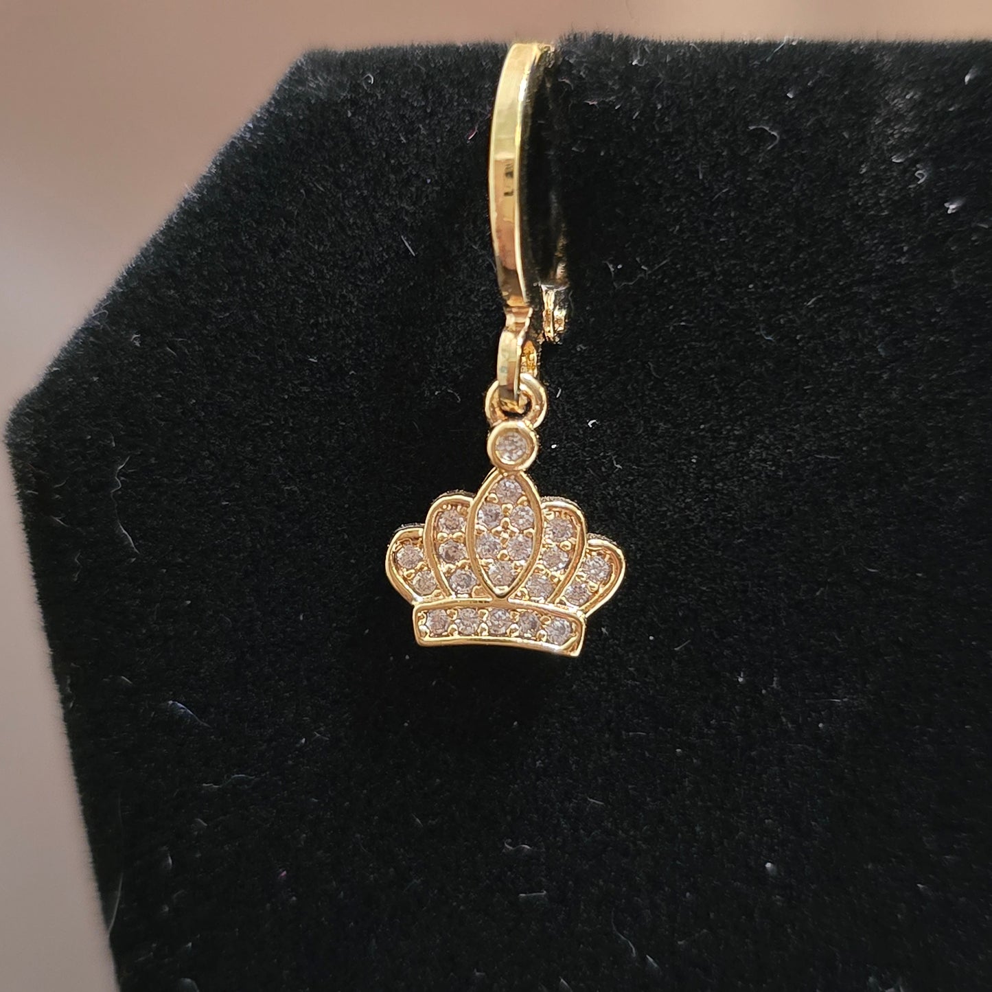Fashion crown dangle earrings