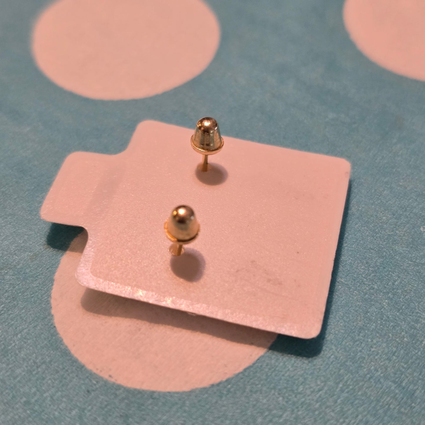 14 Karat Yellow Gold Oval Virgen of Guadelupe Screw Back Earrings