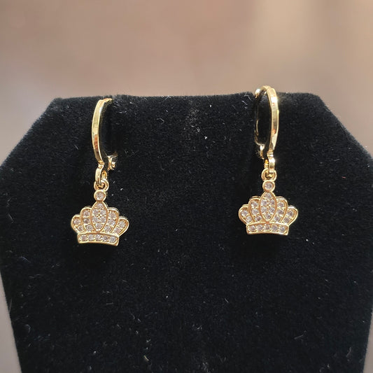 Fashion crown dangle earrings