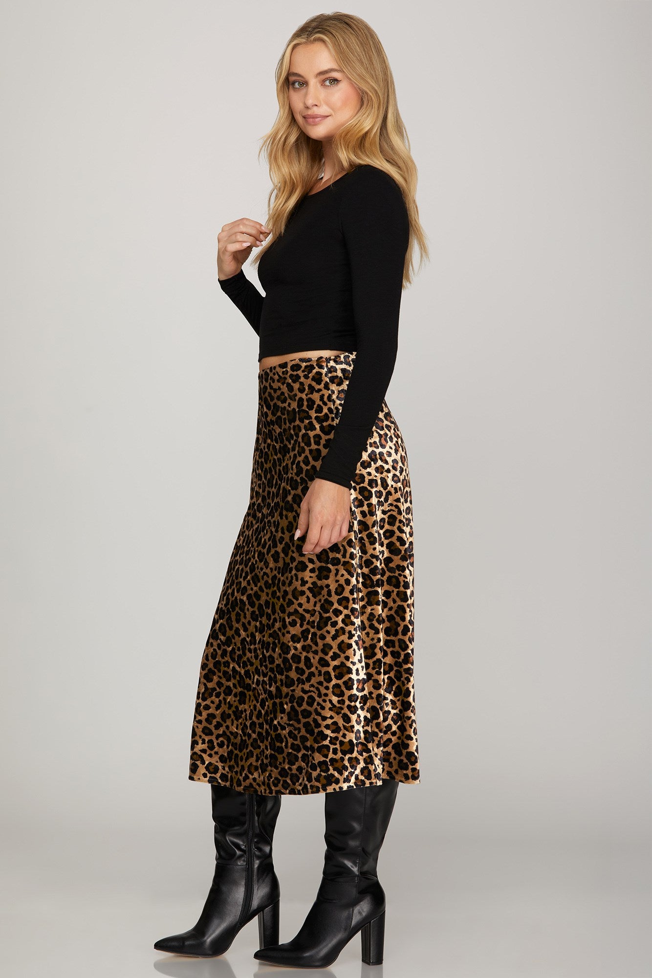 Leopard print velvet skirt