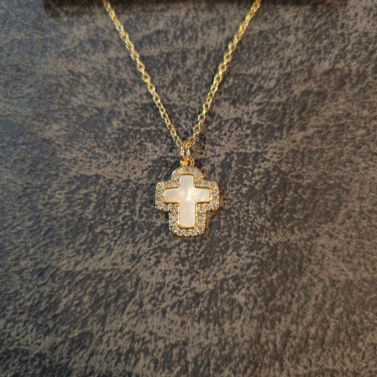 18k gold plated mother of pearl pendant